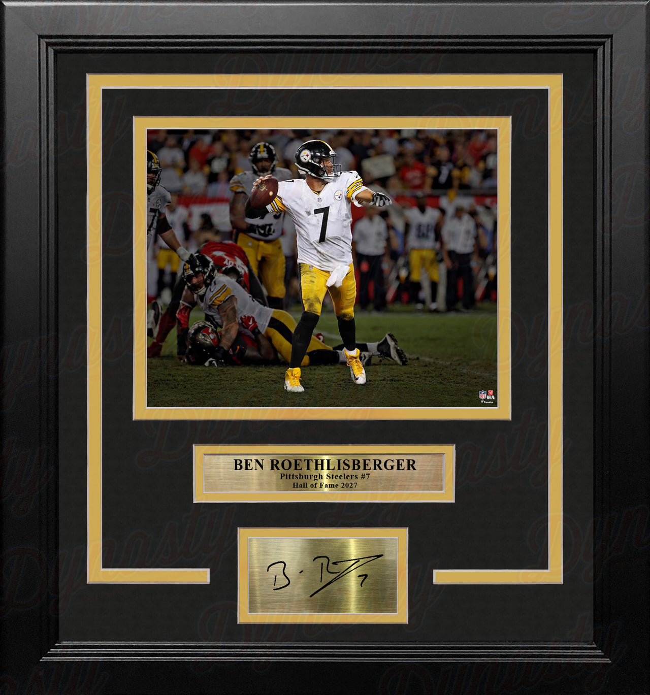 Ben Roethlisberger Blackout Pittsburgh Steelers 8x10 Framed Football Photo with Engraved Autograph