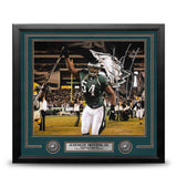 Jeremiah Trotter, Sr. Flag Philadelphia Eagles Autographed 16" x 20" Framed Football Photo - Dynasty Sports & Framing