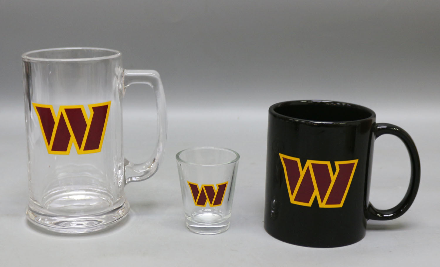 Washington Commanders 3-Piece Glassware Gift Set - Dynasty Sports & Framing