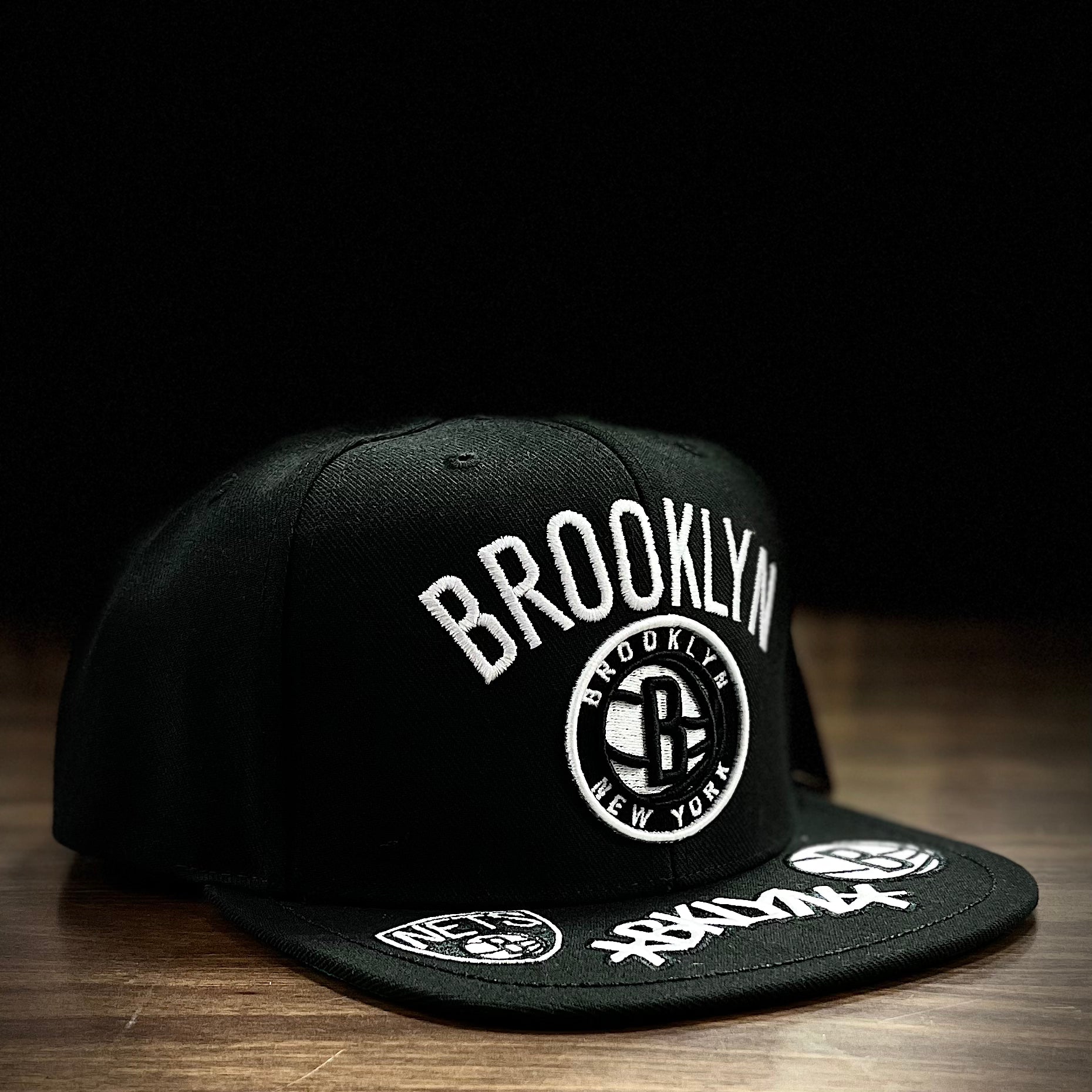 Men's Mitchell & Ness White Brooklyn Nets Hardwood Classics in Your Face Deadstock Snapback Hat