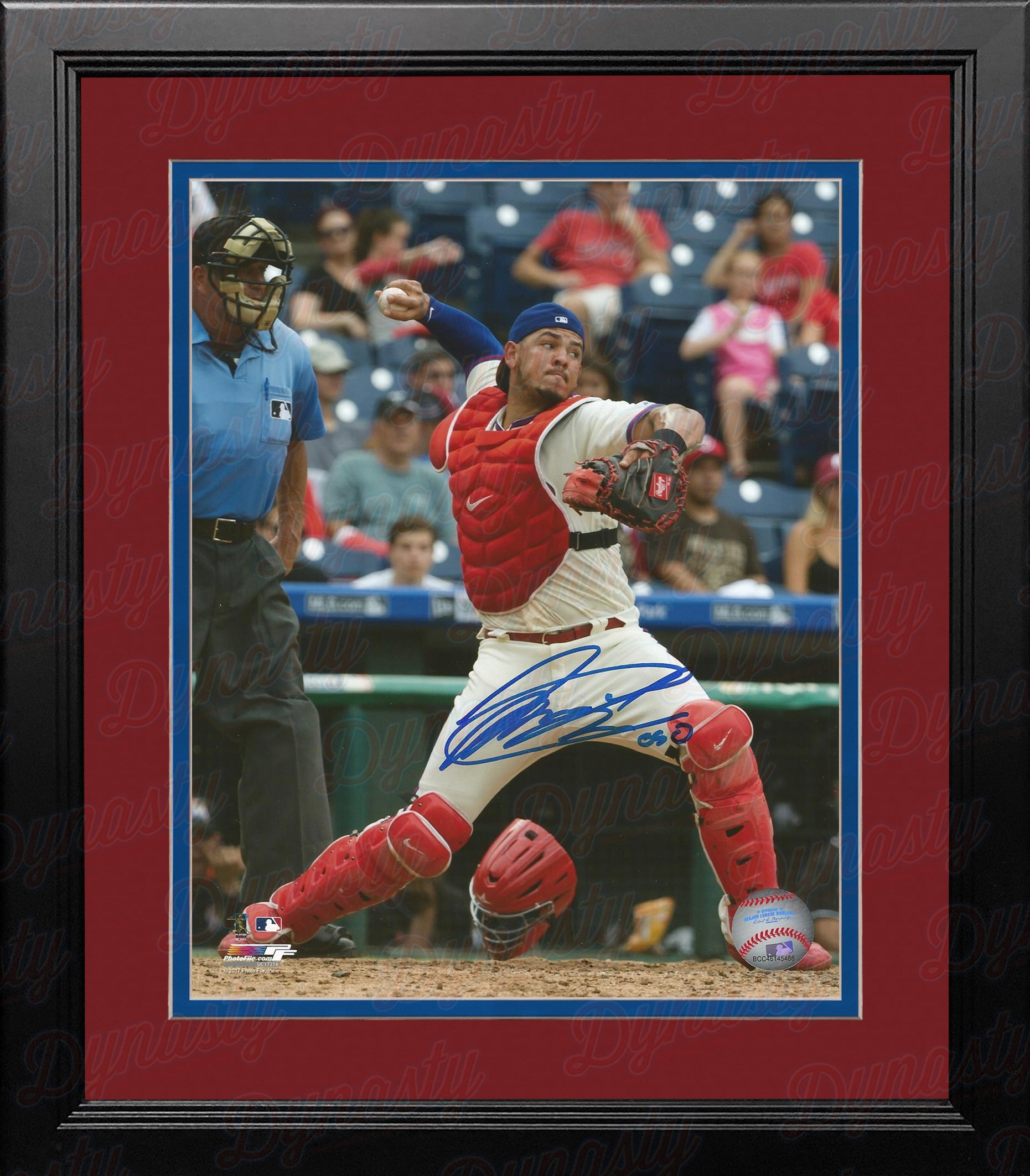 Jorge Alfaro Philadelphia Phillies Throw Autographed MLB Baseball Framed Photo Inscribed 'Oso' - Dynasty Sports & Framing