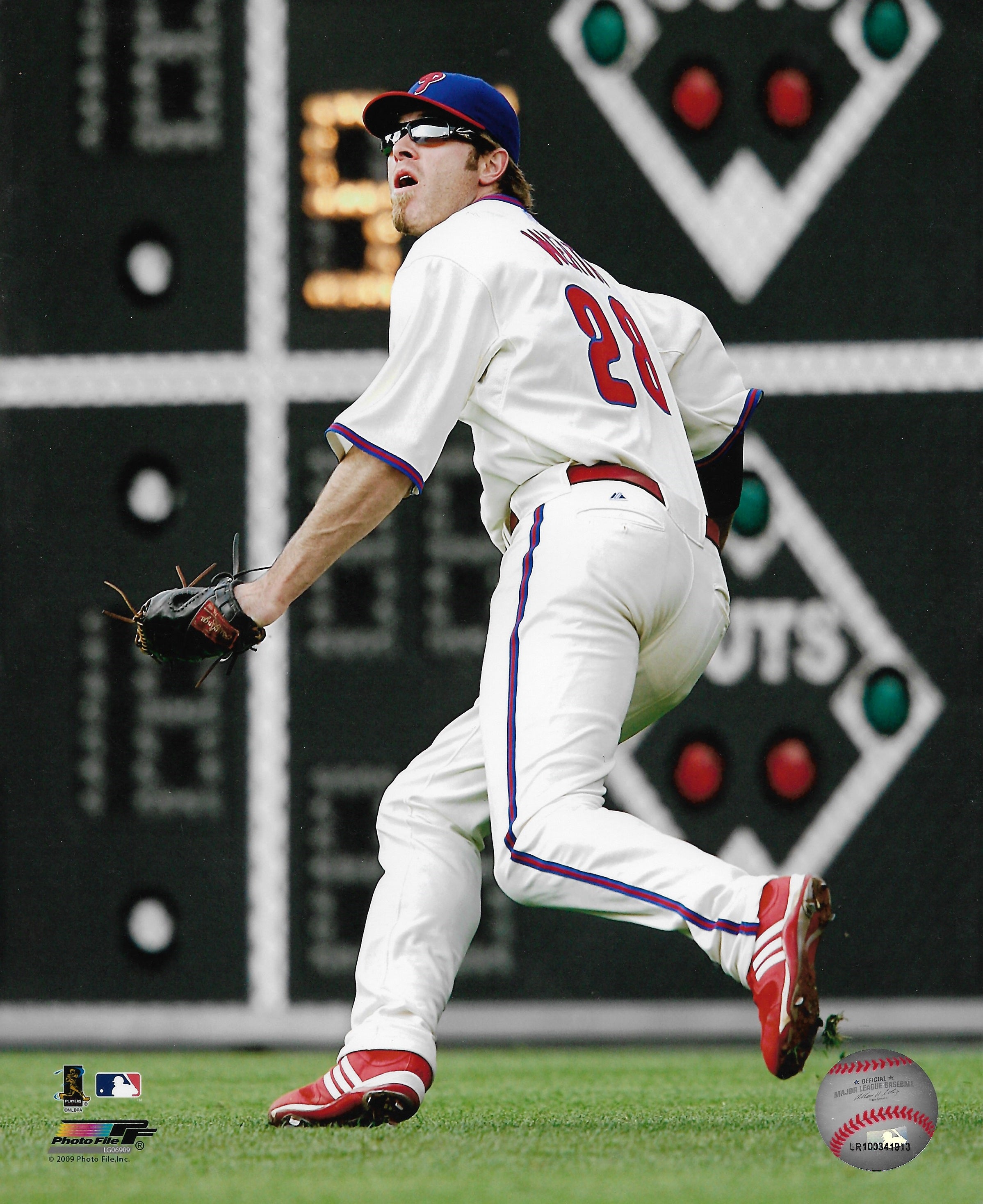 Jayson Werth in Action Philadelphia Phillies 8 x 10 Baseball Photo