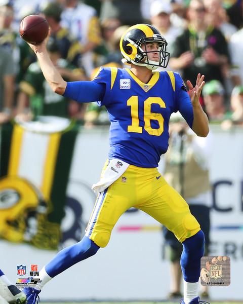 Jared Goff in Action Los Angeles Rams NFL Football 8' x 10' Photo