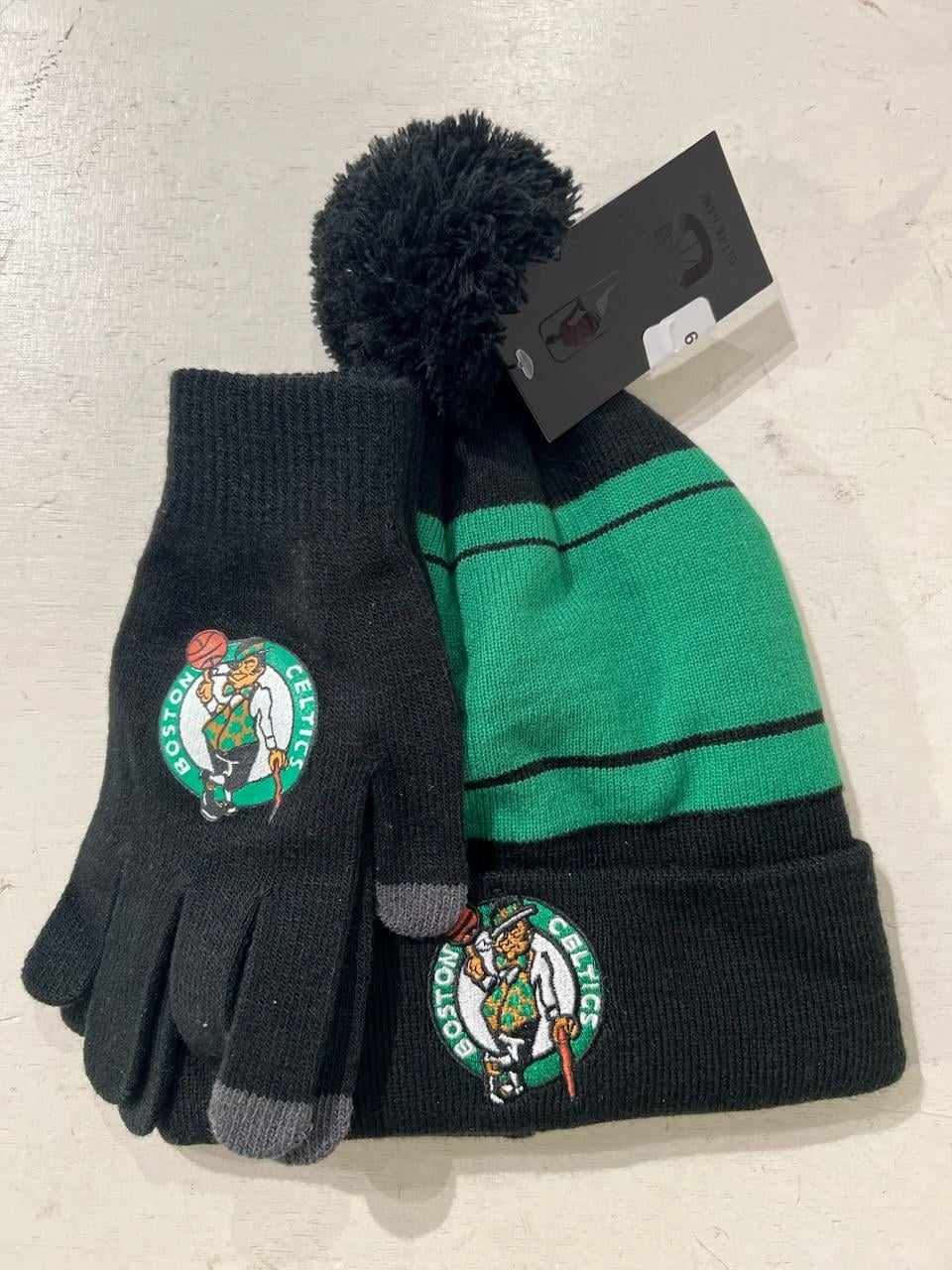 Boston Celtics Winter Hat & Gloves Gift Set