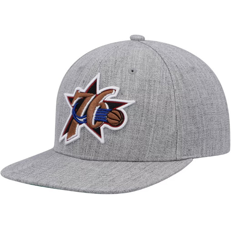 Philadelphia 76ers Mitchell & Ness Hardwood Classics Team 2.0 Snapback Hat - Heathered Gray