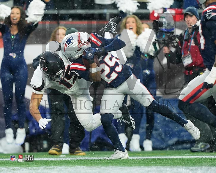 Marcus Jones New England Patriots Pick 6 VS Texans Action Photo