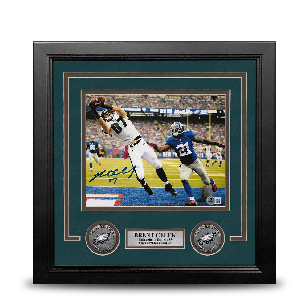 Brent Celek Touchdown v. Giants Philadelphia Eagles Autographed 8" x 10" Framed Football Photo