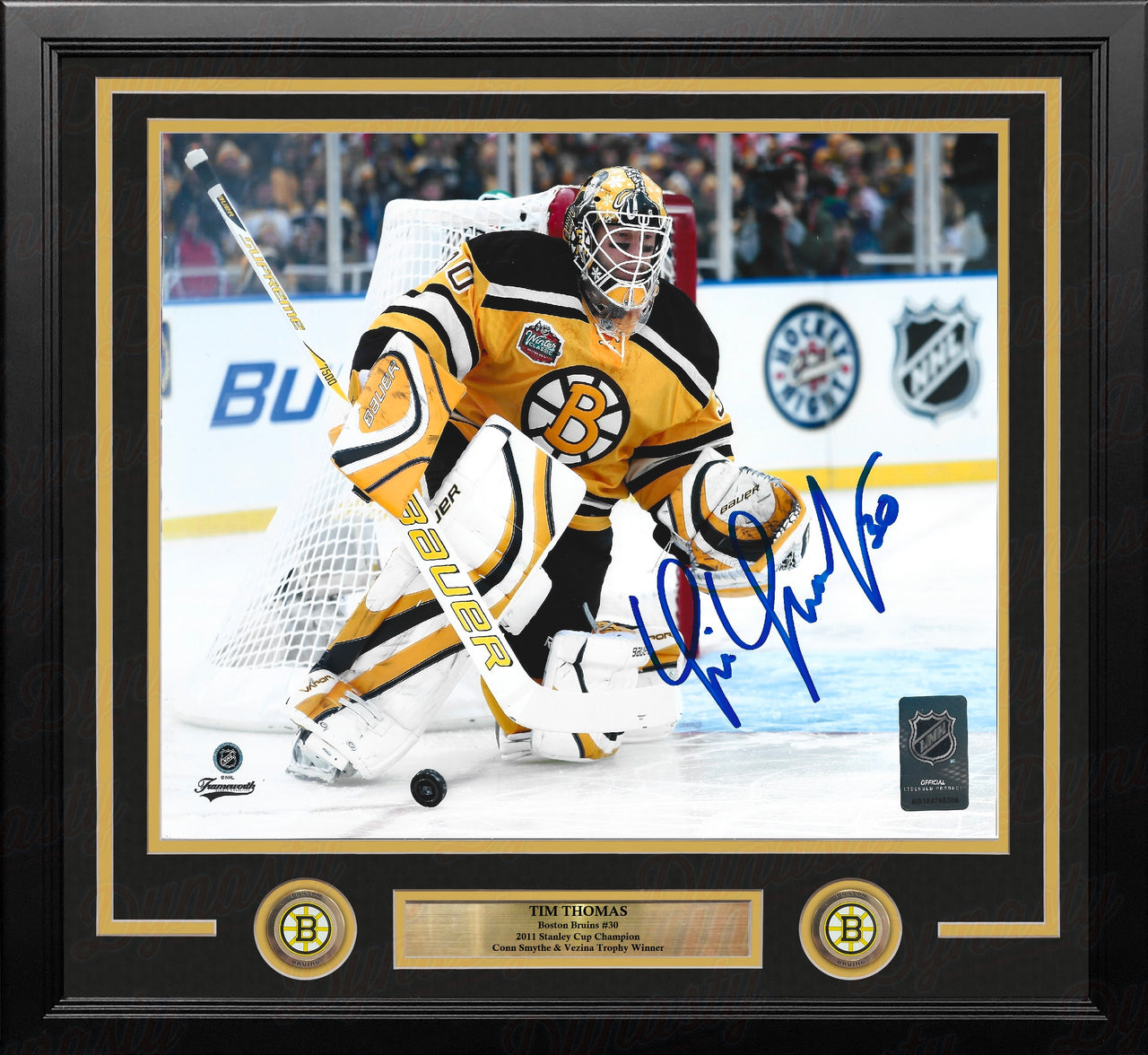 Tim Thomas 2010 Winter Classic Action Boston Bruins Autographed 11" x 14" Framed Hockey Photo