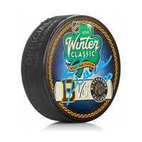 Zdeno Chara Boston Bruins Autographed 2019 Winter Classic Hockey Puck - Dynasty Sports & Framing 
