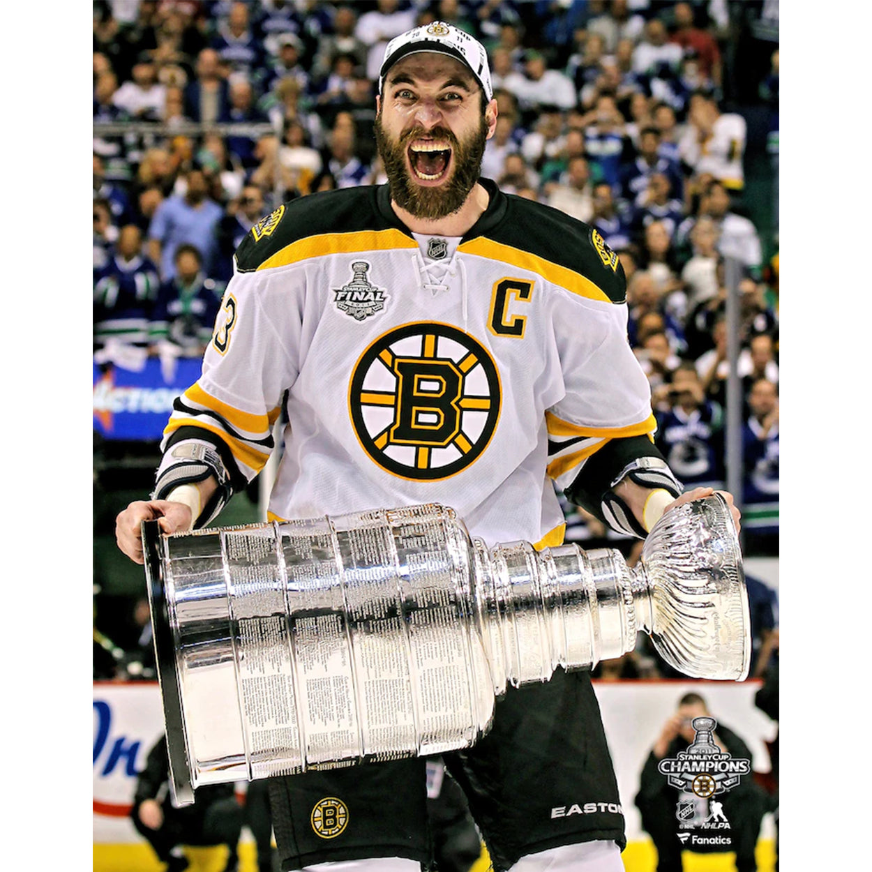 Zdeno Chara Hoists The Stanley Cup Boston Bruins Hockey Photo