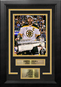Zdeno Chara Hoists The Stanley Cup Boston Bruins 8x10 Framed Hockey Photo with Engraved Autograph