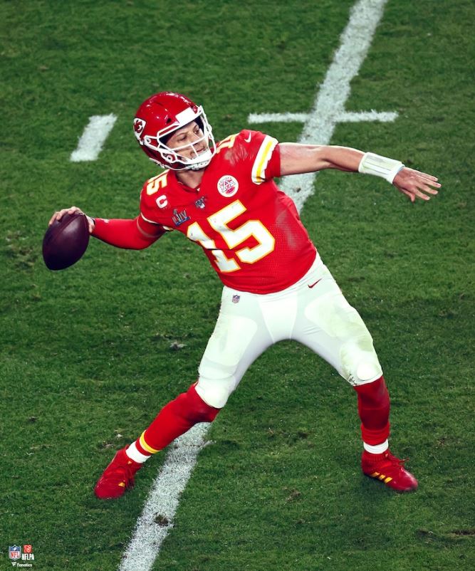 Patrick Mahomes Throwing Action Kansas City Chiefs 8" x 10" Football Photo