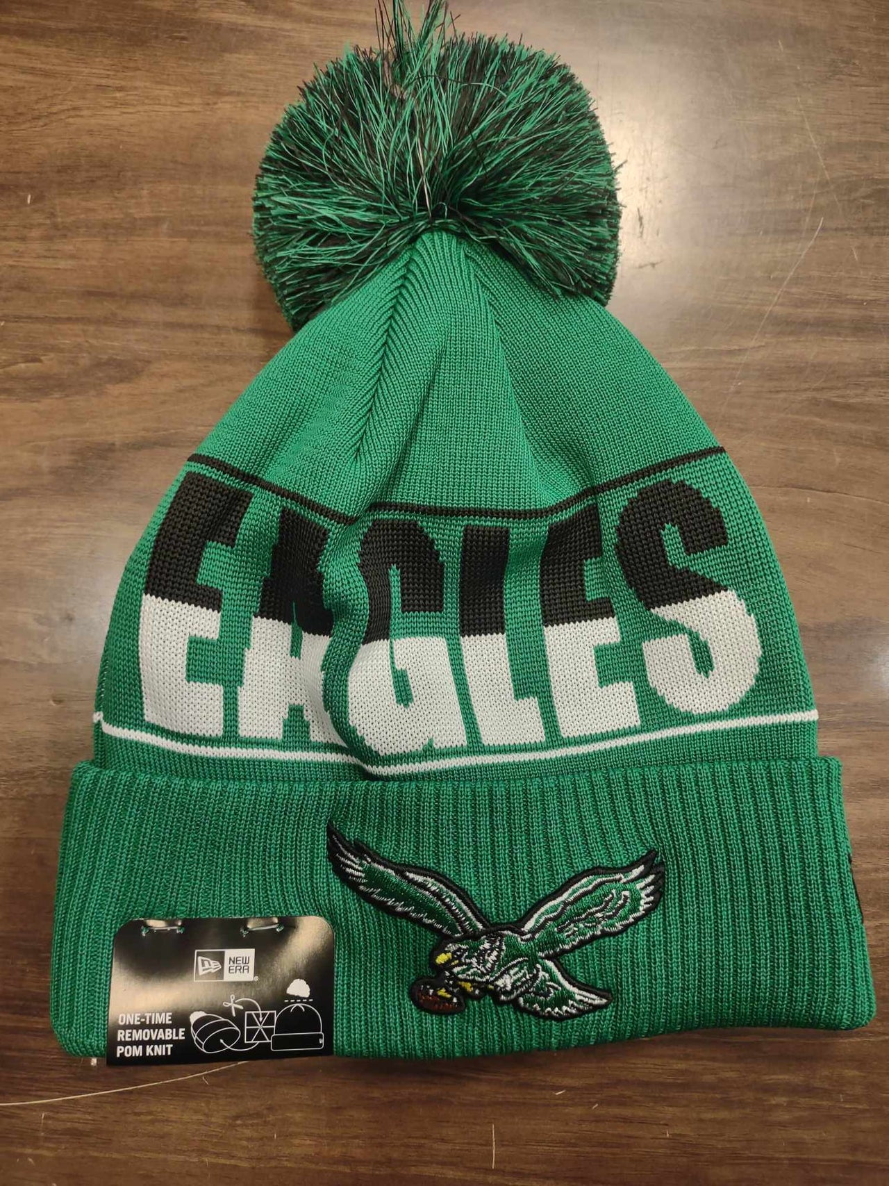 Philadelphia Eagles New Era Performance Throwback Knit Beanie Hat