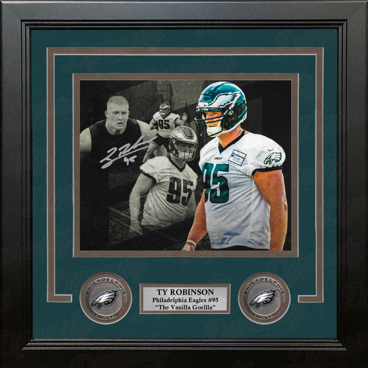 Ty Robinson Philadelphia Eagles Autographed 8" x 10" Framed Collage Football Photo