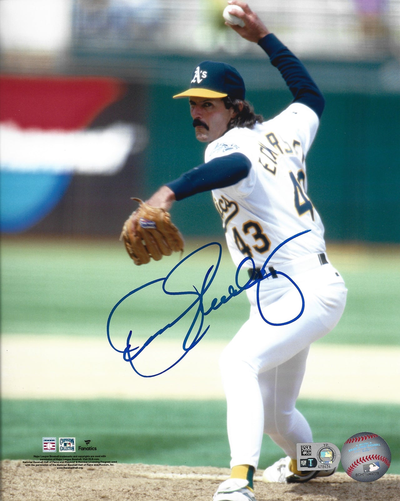 Dennis Eckersley in Action Oakland Athletics Autographed 8" x 10" Baseball Photo - Dynasty Sports & Framing 