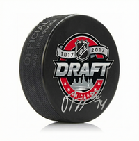 Owen Tippett Autographed Philadelphia Flyers 2017 Draft Hockey Logo Puck - Silver Signature - Dynasty Sports & Framing 
