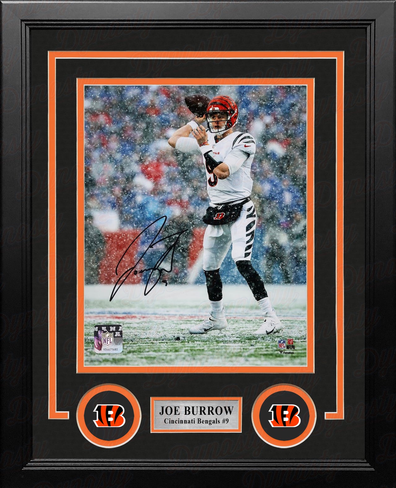 Joe Burrow Passing in the Snow Cincinnati Bengals Autographed 8" x 10" Framed Football Photo