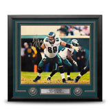 Jon Runyan in Action Autographed Philadelphia Eagles 11" x 14" Framed Football Photo - Dynasty Sports & Framing 