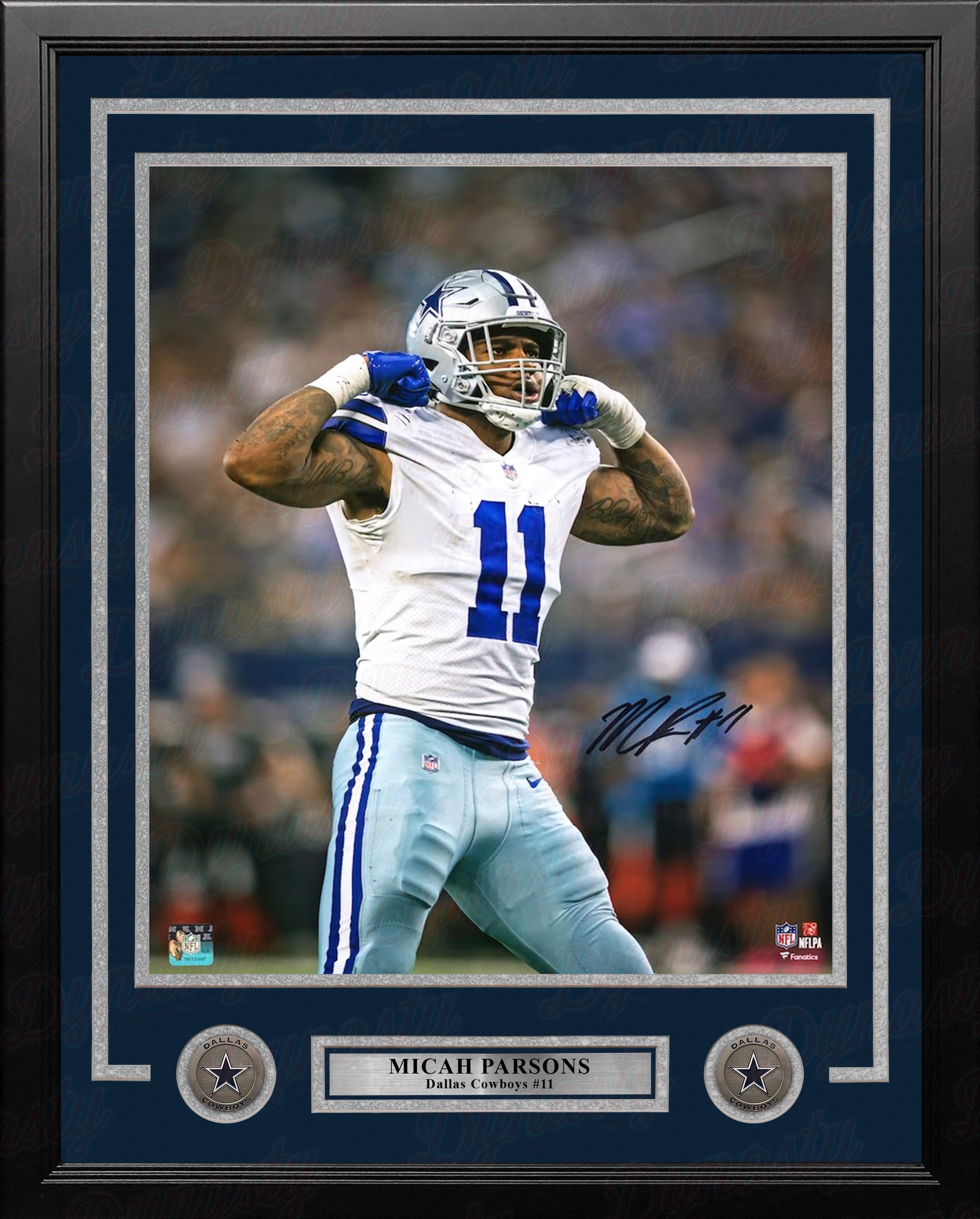Micah Parsons Flexing Dallas Cowboys Autographed 16" x 20" Framed Football Photo