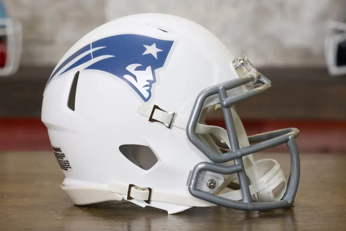 New England Patriots Riddell 2025 Rivalries Speed Mini-Helmet