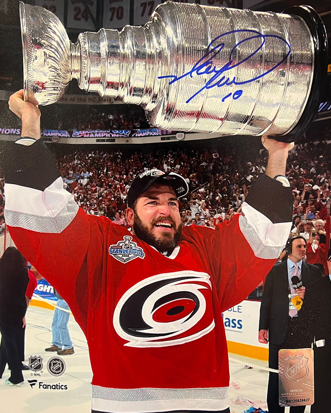 Mark Recchi 2006 Stanley Cup Champions Carolina Hurricanes Autographed 8" x 10" Hockey Photo