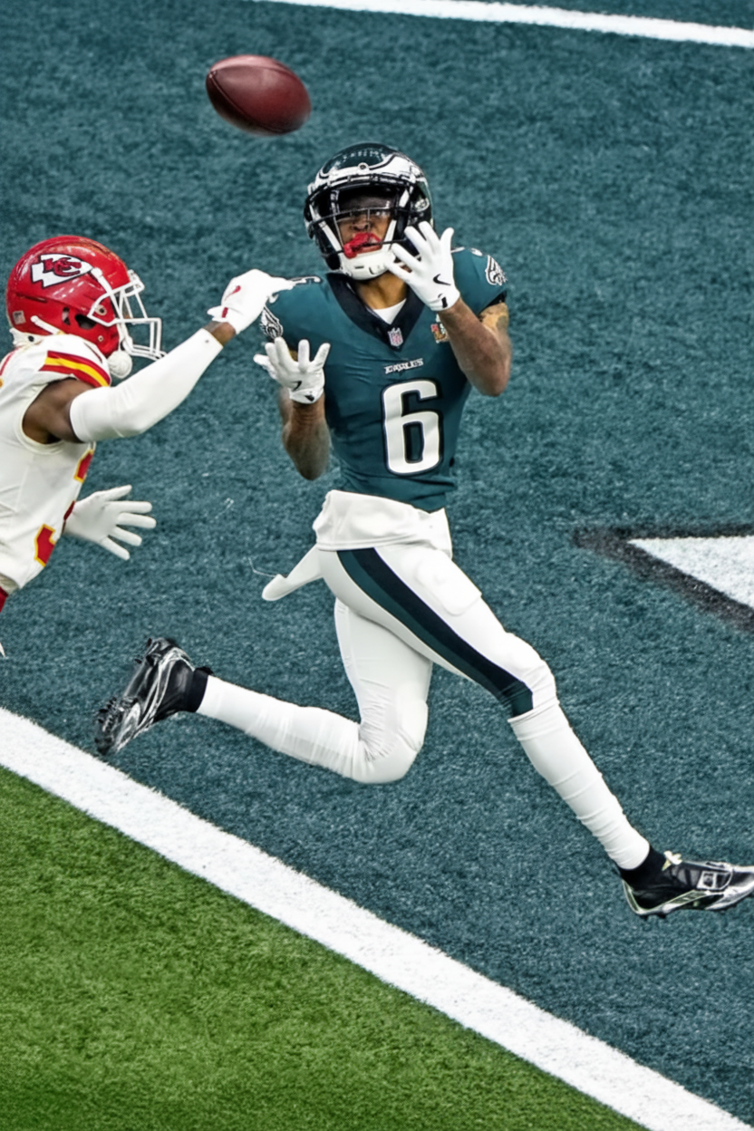 DeVonta Smith Limited Pre-Sale