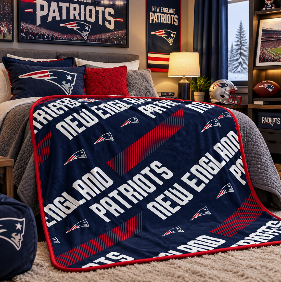 New England Patriots 60” x 72” Super Soft Plush Blanket