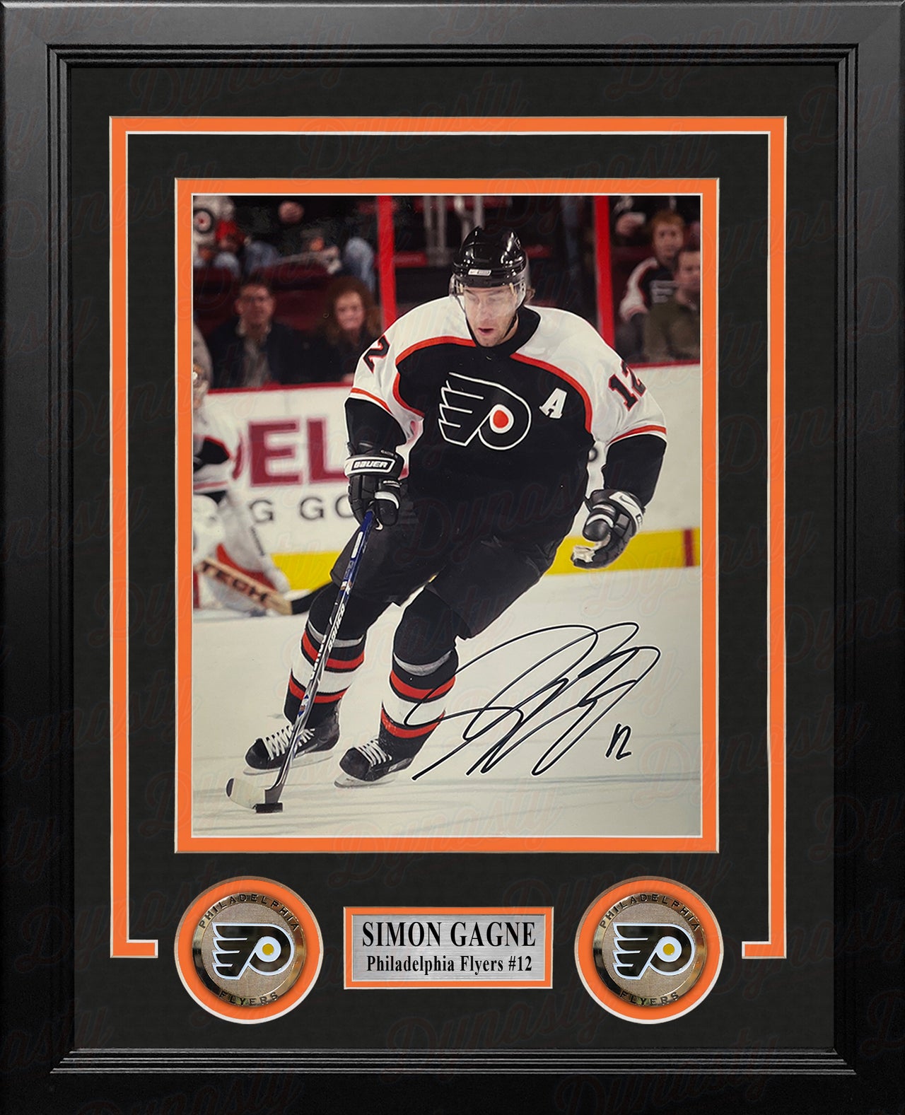 Simon Gagne in Action Philadelphia Flyers Autographed 8" x 10" Framed Hockey Photo