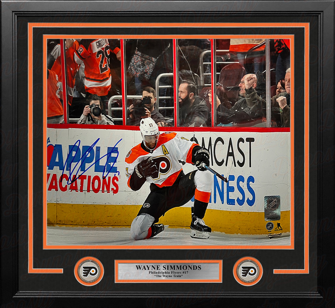 Wayne Simmonds Fist Pump Philadelphia Flyers Autographed 11" x 14" Framed Hockey Photo