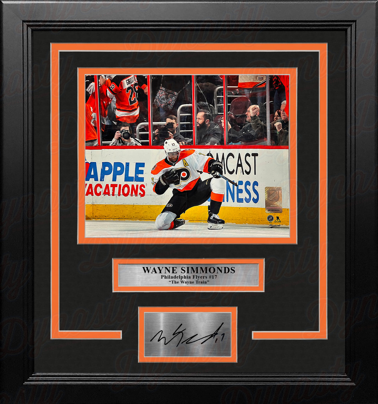 Wayne Simmonds Fist Pump Philadelphia Flyers 8" x 10" Framed Hockey Photo with Engraved Autograph