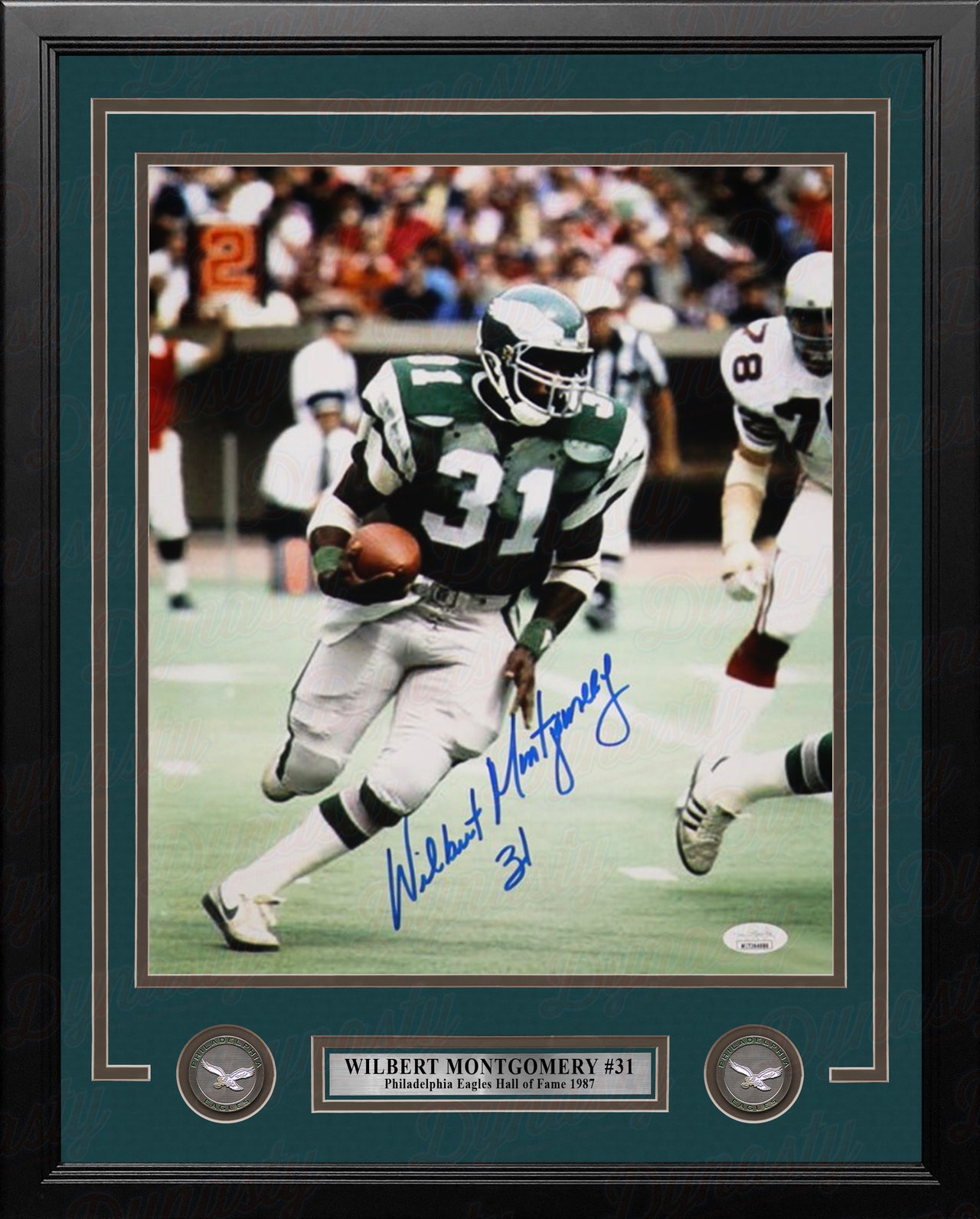 Wilbert Montgomery in Action Philadelphia Eagles Autographed 11x14 Framed Football Photo - Dynasty Sports & Framing 
