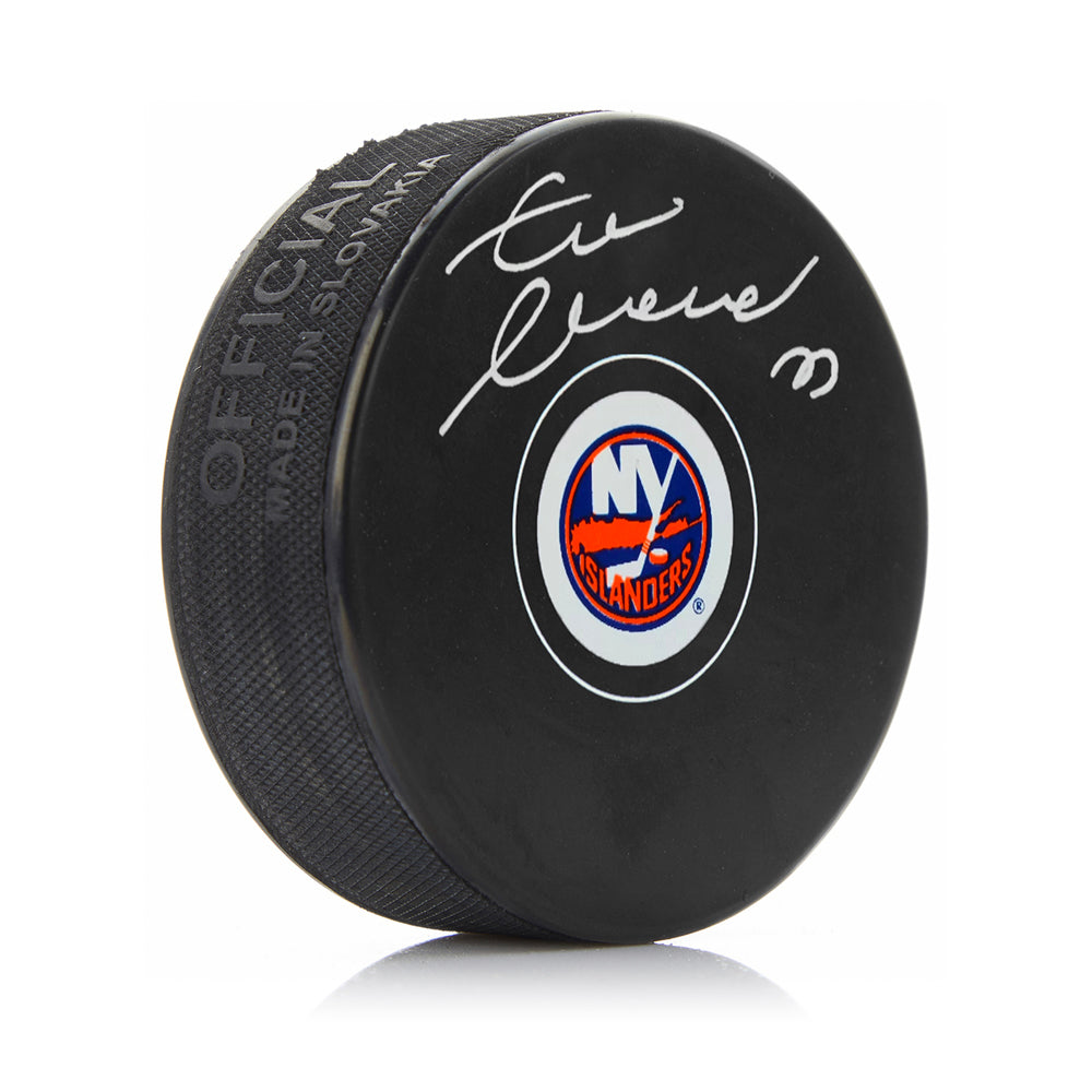 Zdeno Chara New York Islanders Autographed Hockey Puck