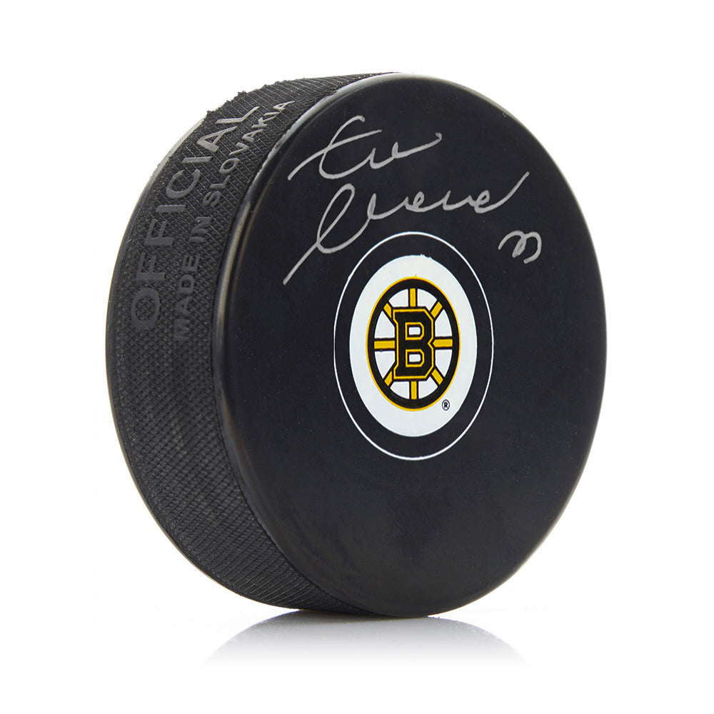 Zdeno Chara Boston Bruins Autographed Hockey Puck