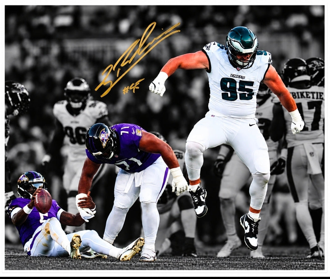 Ty Robinson Philadelphia Eagles Autographed Action 8" x 10" Photograph