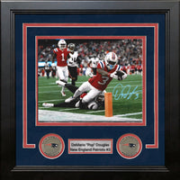 DeMario Pop Douglas New England Patriots Signed 8" x 10" Framed Photo - Dynasty Sports & Framing 