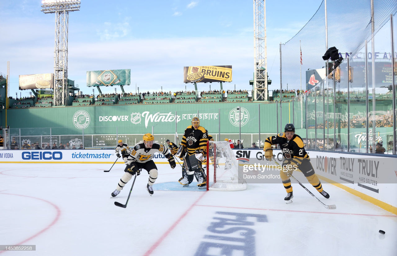 Hampus Lindholm 2023 Fenway Park Winter Classic Boston Bruins Photo - Dynasty Sports & Framing