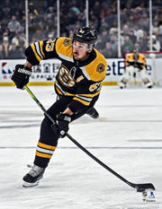 Brad Marchand in Action Boston Bruins 8" x 10" Hockey Photo - Dynasty Sports & Framing 