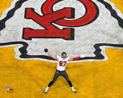 Rob Gronkowski Super Bowl LV End Zone Celebration Tampa Bay Buccaneers 8" x 10" Football Photo - Dynasty Sports & Framing 