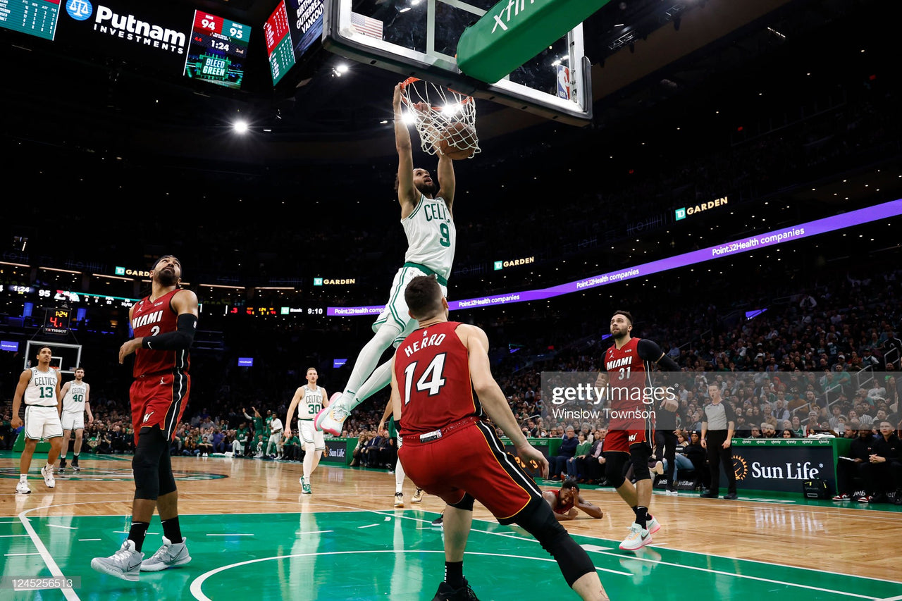 Derrick White Slam Dunk Boston Celtics Basketball Photo - Dynasty Sports & Framing 