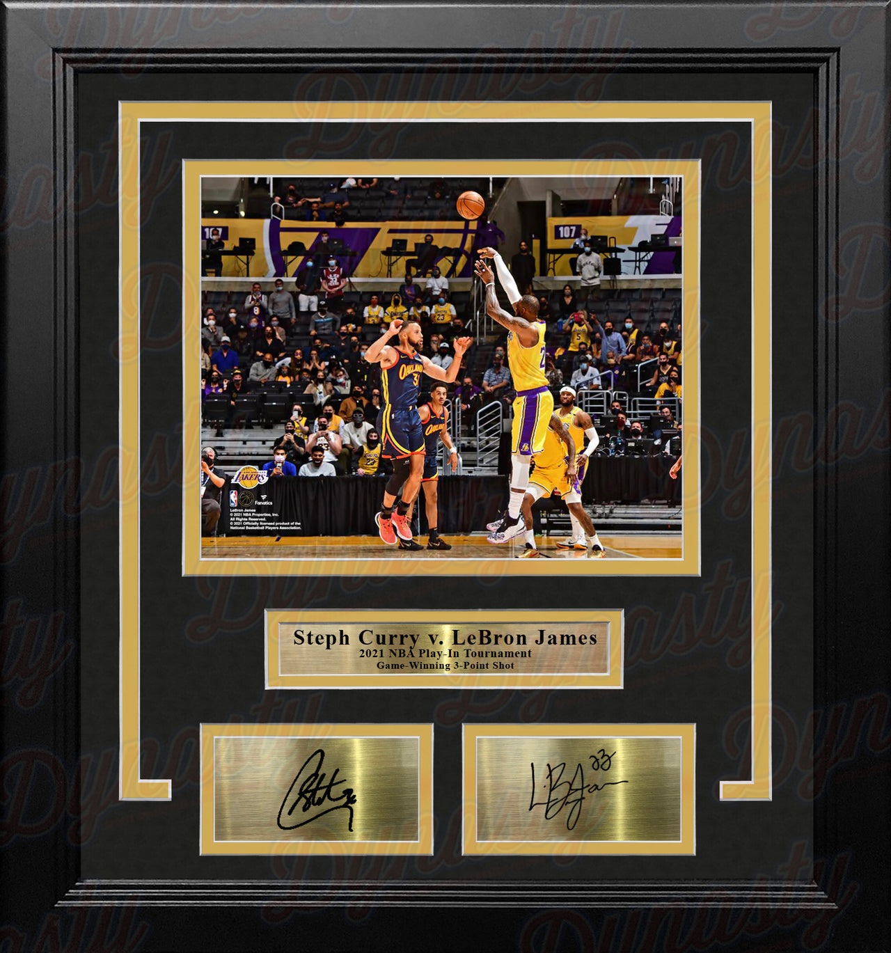 LeBron James v Steph Curry Game-Winning Shot 2021 Play-In 8x10 Framed Photo with Engraved Autographs - Dynasty Sports & Framing 