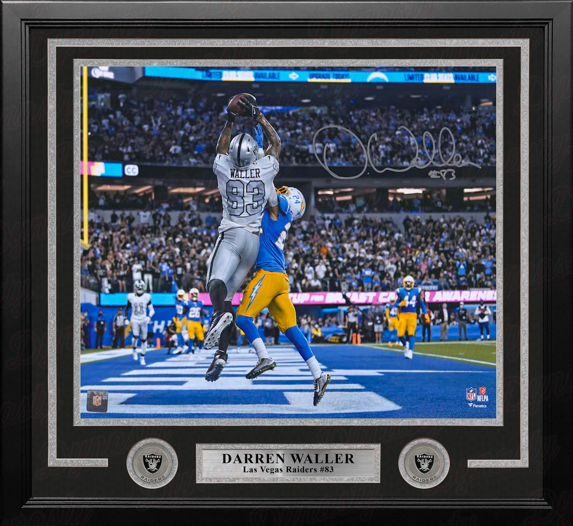 Darren Waller Touchdown Catch Las Vegas Raiders Autographed 16" x 20" Framed Football Photo - Dynasty Sports & Framing 