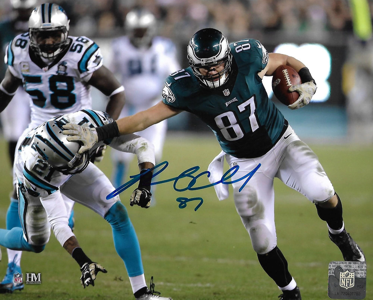 Brent Celek Stiff-Arm Action Philadelphia Eagles Autographed Football Photo - Dynasty Sports & Framing 