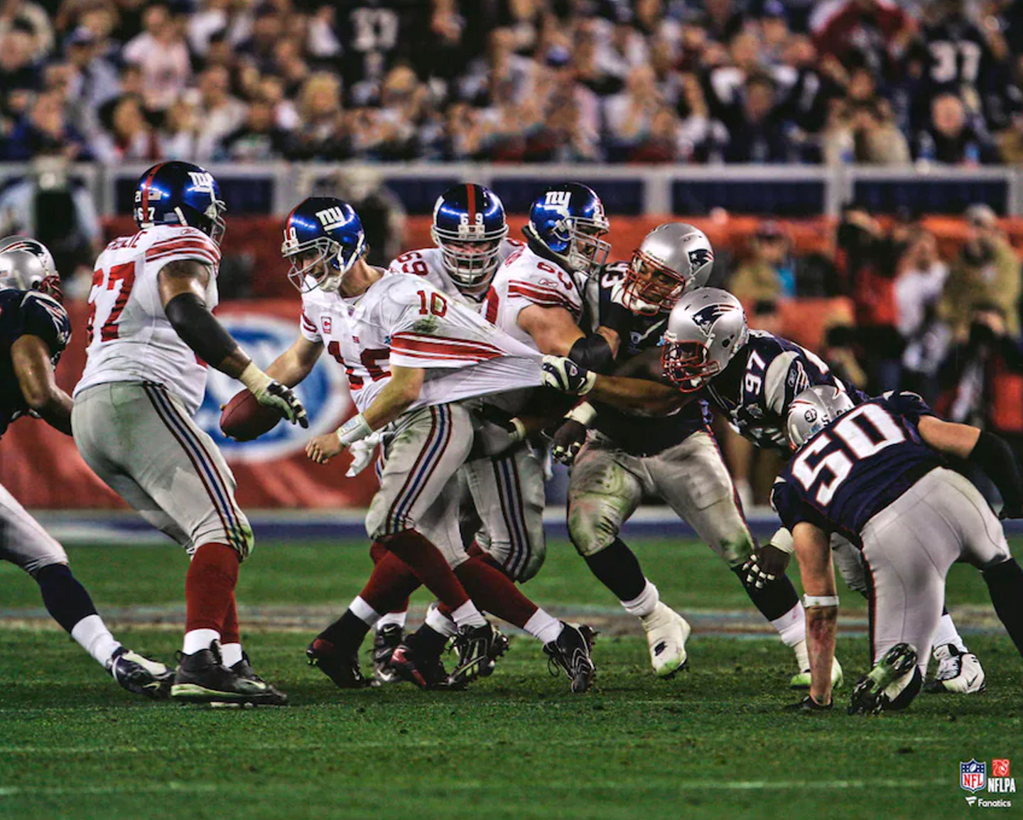 Eli Manning Super Bowl XLII Escape New York Giants 8" x 10" Football Photo - Dynasty Sports & Framing 