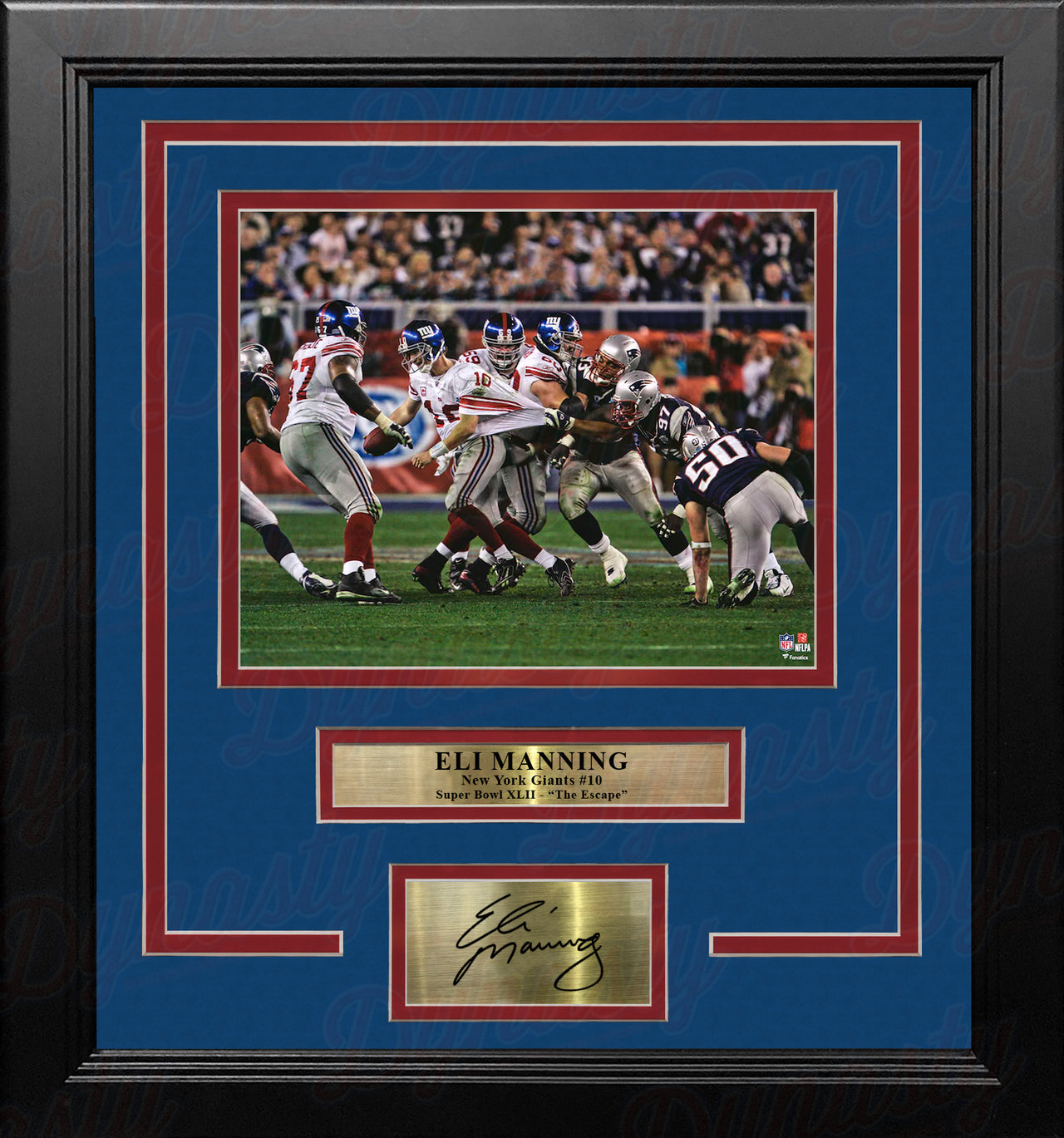 Eli Manning Super Bowl XLII Sack Escape New York Giants 8x10 Framed Photo with Engraved Autograph - Dynasty Sports & Framing