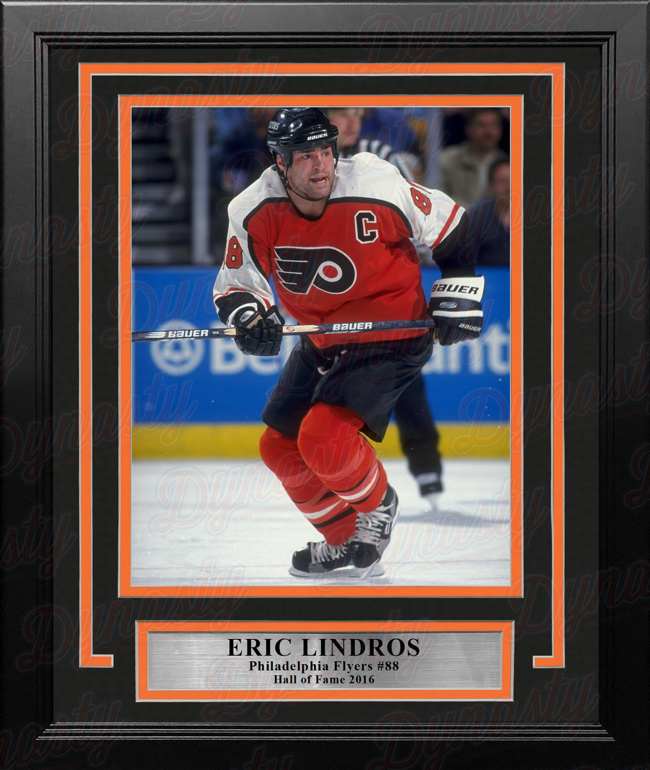 Eric Lindros in Action Philadelphia Flyers 8" x 10" Framed Hockey Photo - Dynasty Sports & Framing 