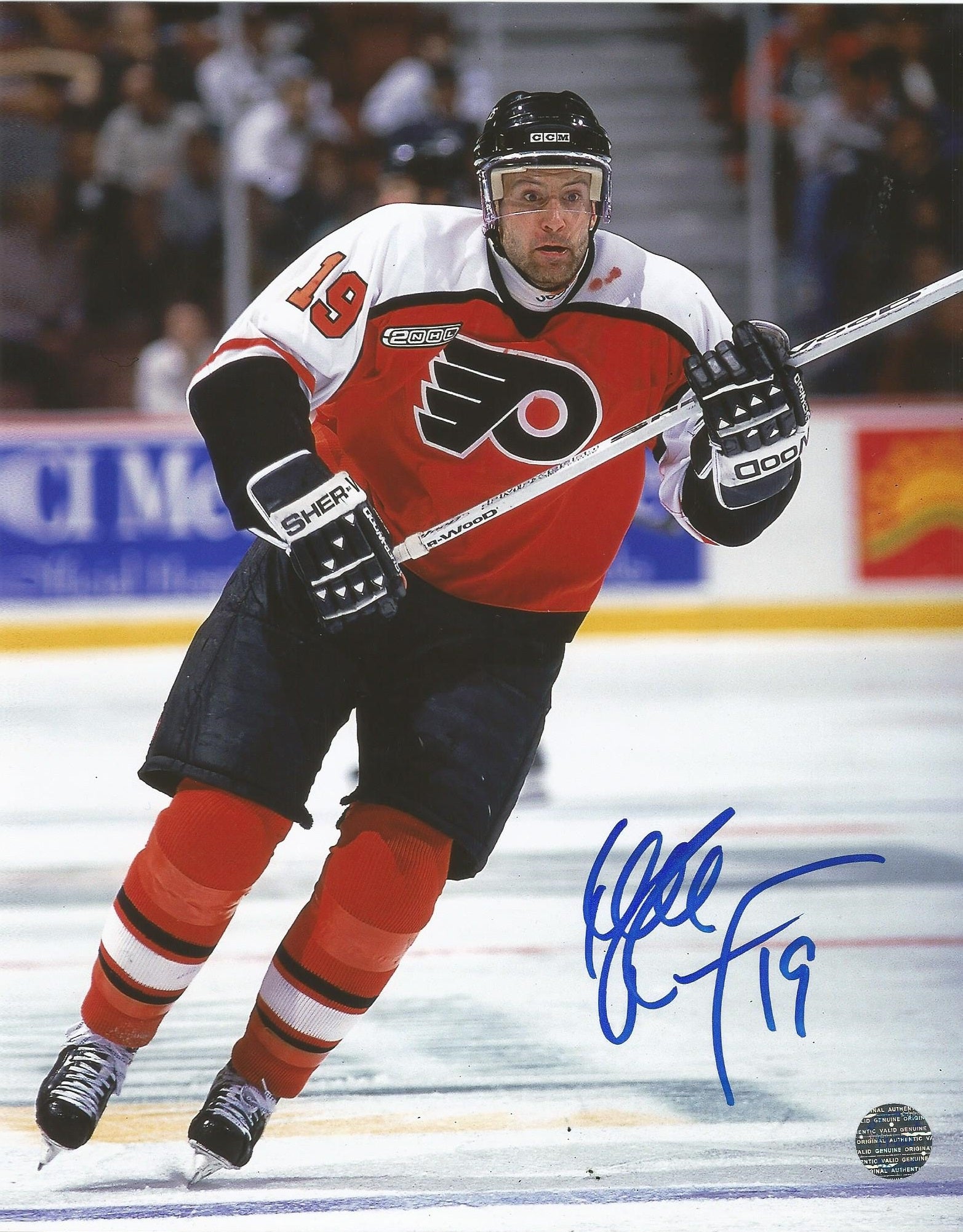 Mikael Renberg Charging Down the Ice Philadelphia Flyers Autographed Hockey Photo - Dynasty Sports & Framing 