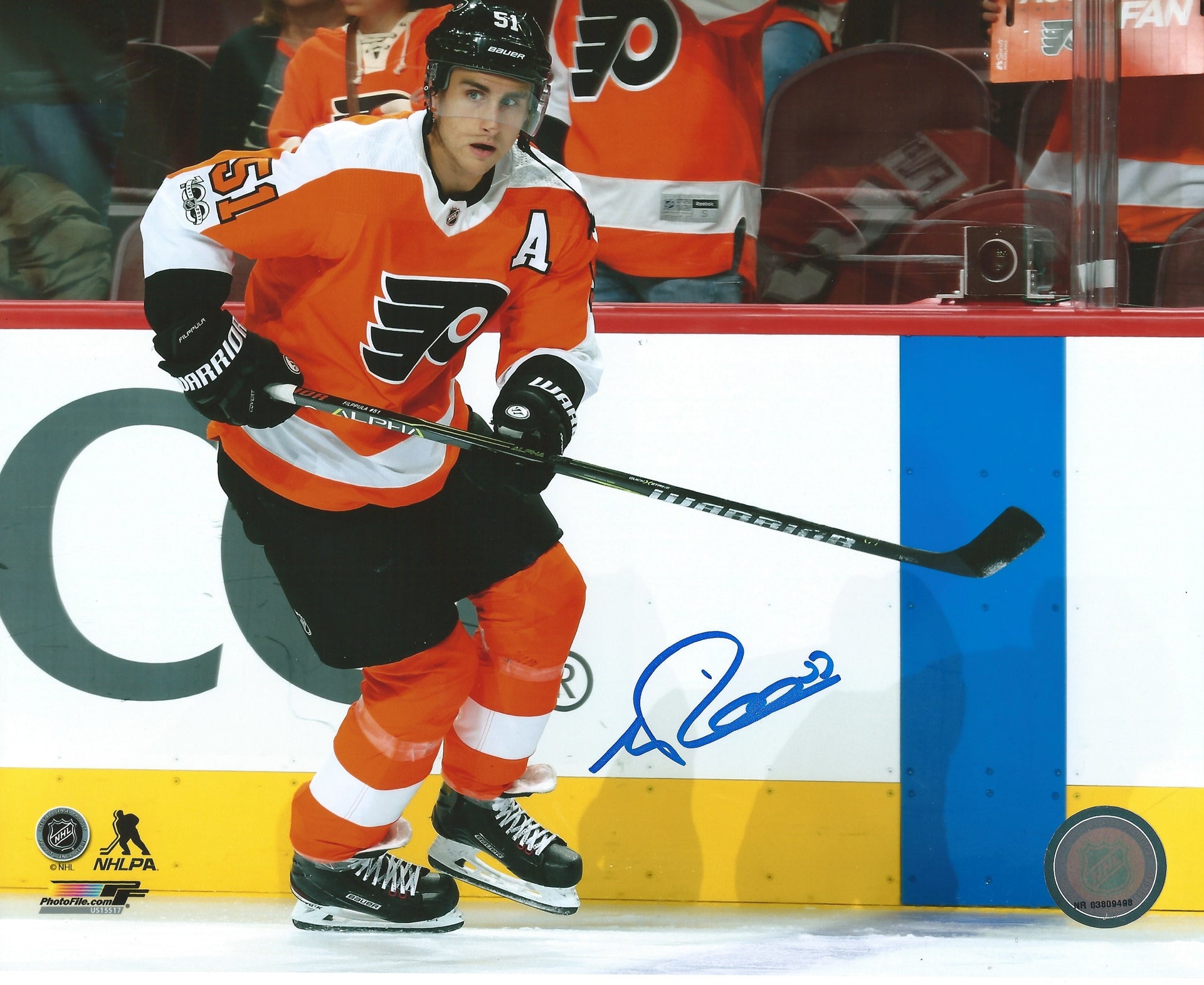 Valtteri Filppula in Action Philadelphia Flyers NHL Hockey Autographed Photo - Dynasty Sports & Framing 