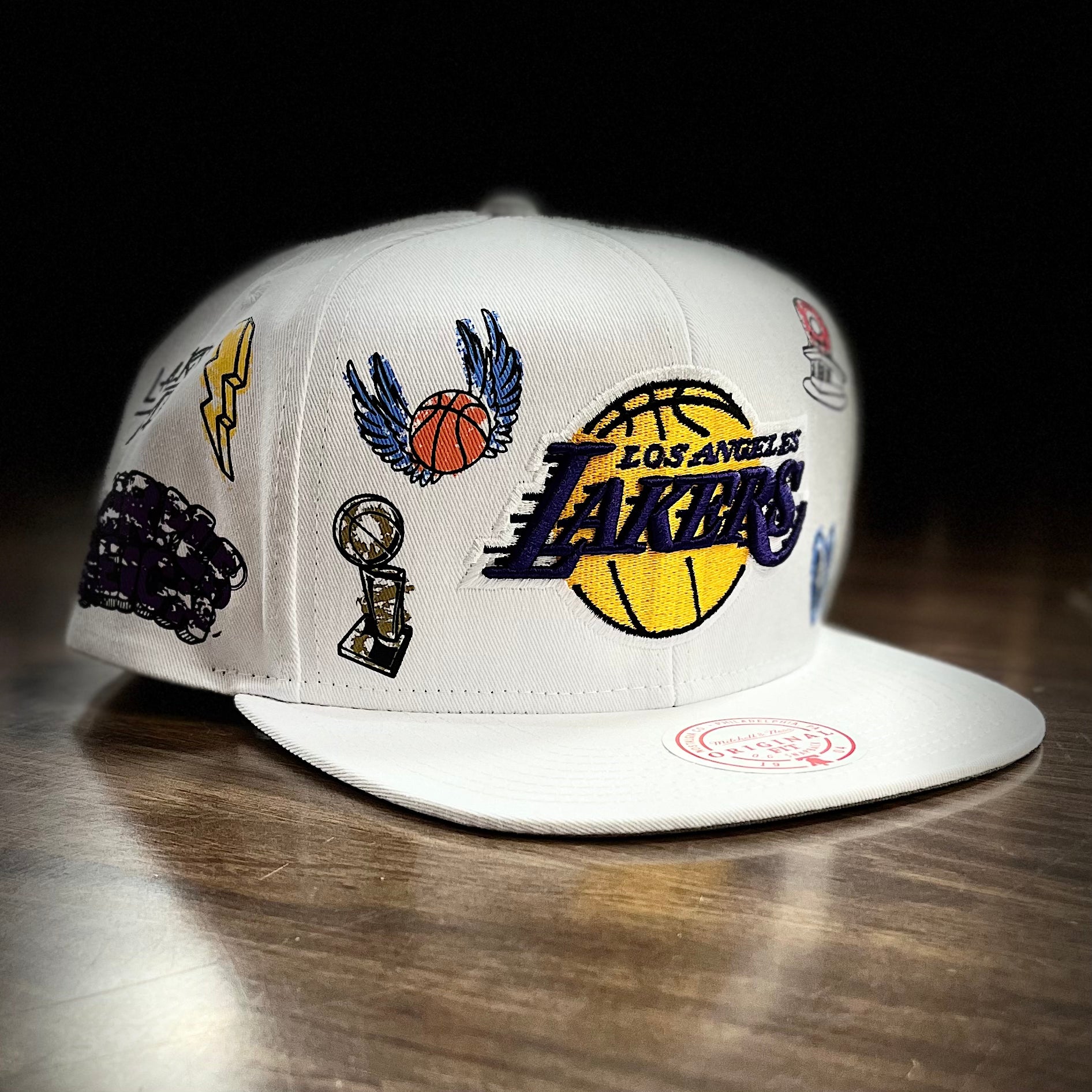 Los Angeles Lakers Mitchell & Ness Hand Drawn Hardwood Classics Snapback Hat - Dynasty Sports & Framing 