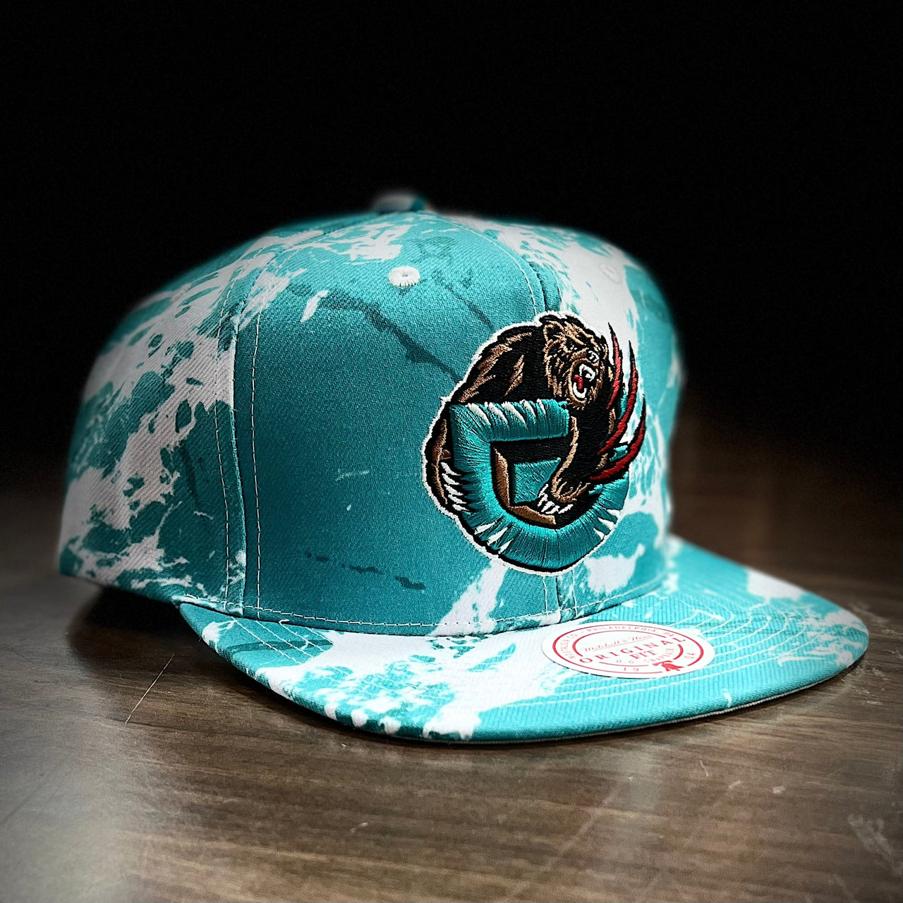 Vancouver Grizzlies Mitchell & Ness Down For All Hardwood Classics Throwback Snapback Hat - Dynasty Sports & Framing 