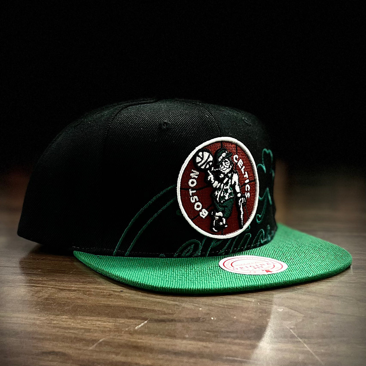 Boston Celtics Mitchell & Ness Low Big Face Hardwood Classics Snapback Hat - Dynasty Sports & Framing 